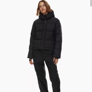 The Super Puff™ Shorty - Aritzia